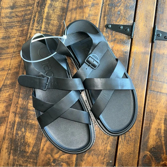 Chaco Towne Sandals NEW - Picture 1 of 14